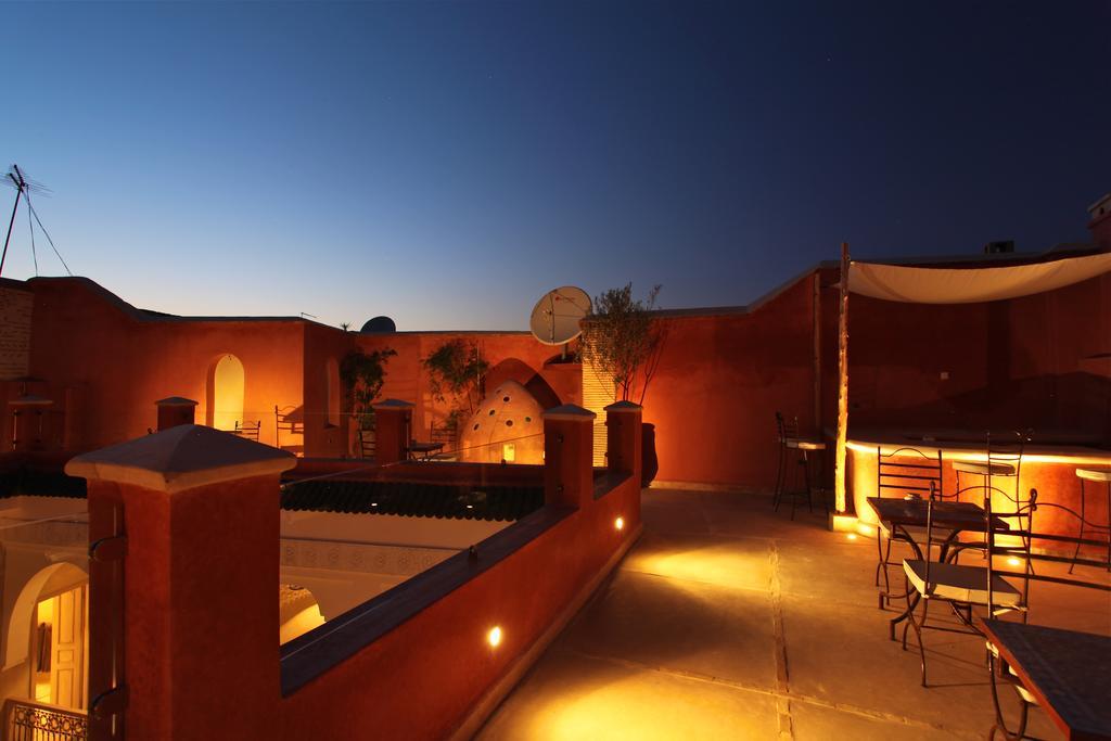 Riad Dar Ten Marrakesh Buitenkant foto